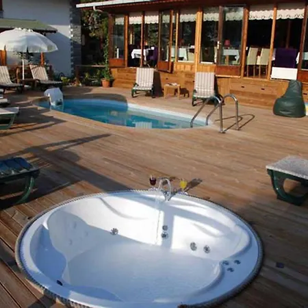 Hotel Treetops Park