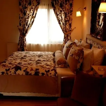 Treetops Park Hotel Sile