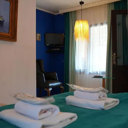 מלון Treetops Park